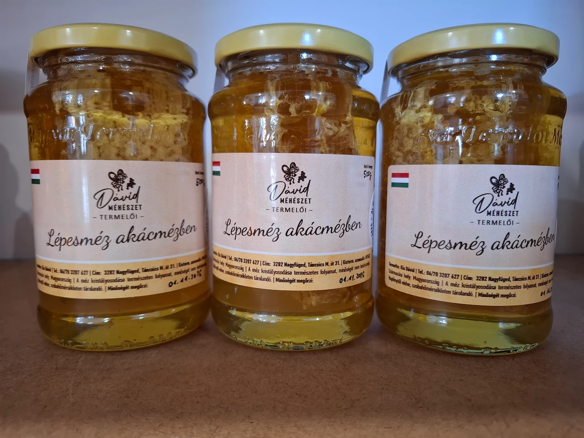 Három Lépesméz akácmézben